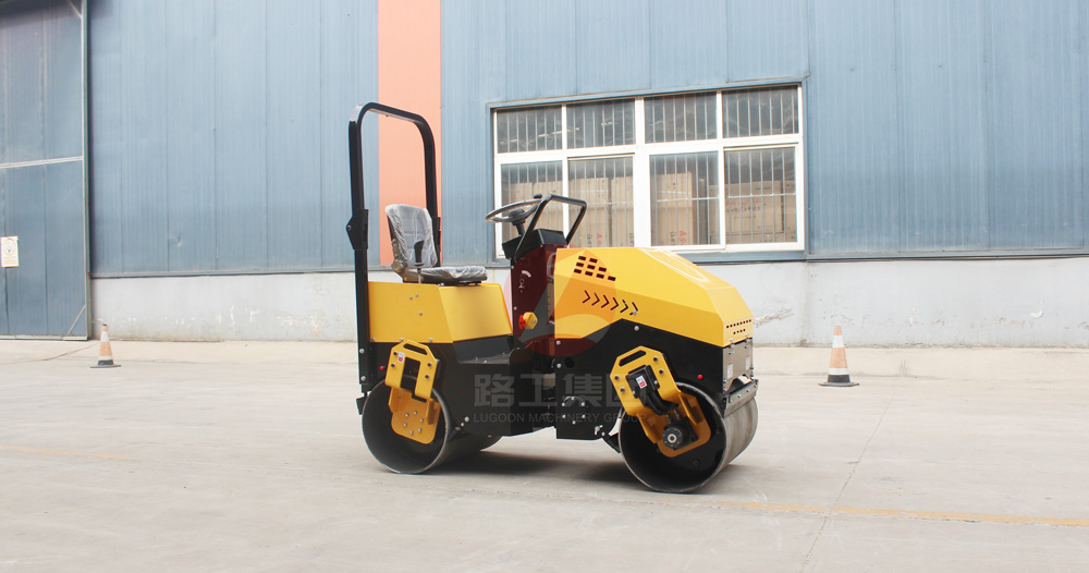小型壓路機(jī) 小型壓路機(jī)
